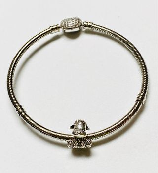 Pulsera tipo cordon y charm oveja en plata ley 925