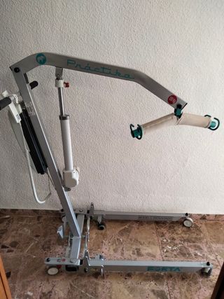 Grúa Practika Forta