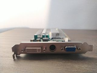 Tarjeta gráfica Nvidia GeForce FX 5200