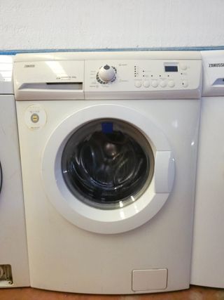 OCASIÓN!! LAVADORA ZANUSSI. 8 KG.