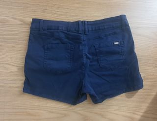 Shorts Stradivarius azul marino