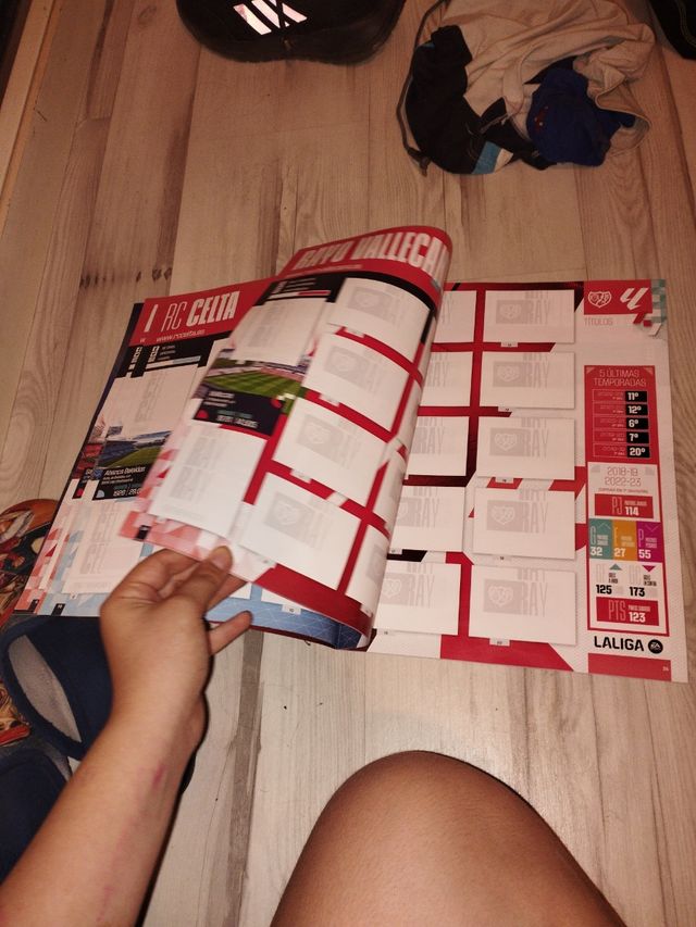 CATÁLOGO Y ÁLBUM DE LA LIGA 2023-2024