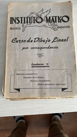 Cuadernos de “ Curso de Dibujo Lineal”