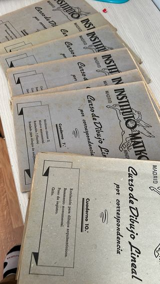 Cuadernos de “ Curso de Dibujo Lineal”