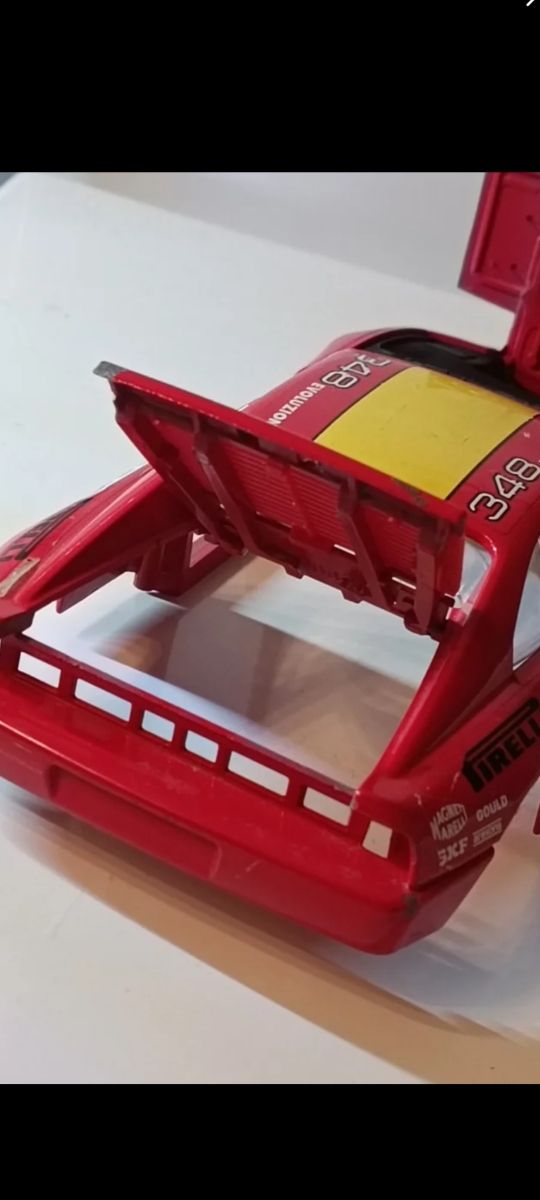 CARROCERÍA FERRARI 348 EVOLUTIONE 1/18 BURAGO