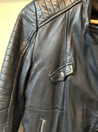 Cazadora de cuero ZARA