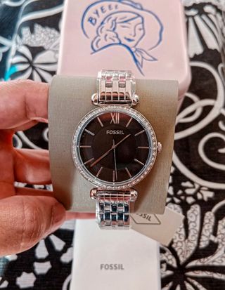 Nuevo Reloj Fossil Plateado/Negro, para Mujer.