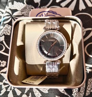 Nuevo Reloj Fossil Plateado/Negro, para Mujer.