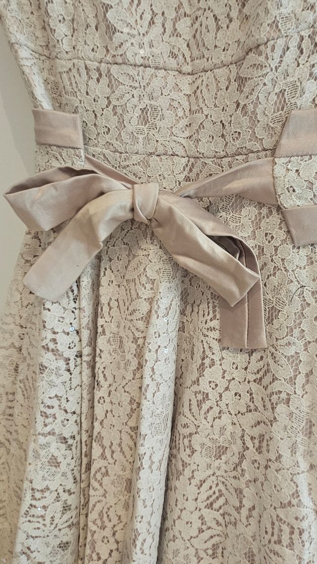Vestido beige eventos