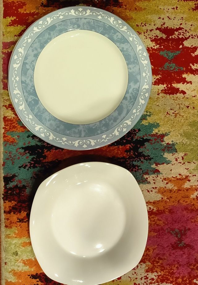 2 Platos llanos y uno hondo