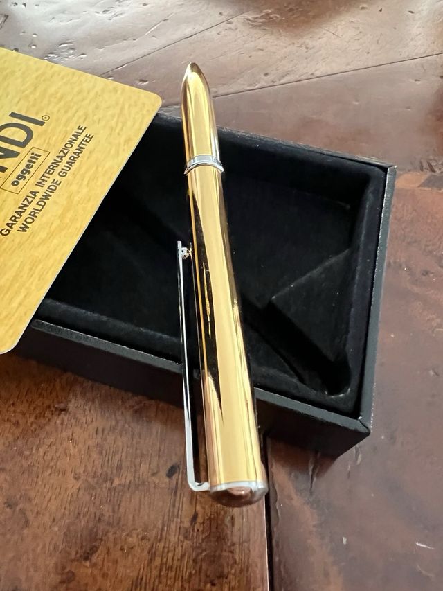 Penna a stera Fendi anni ‘70. Rarissima