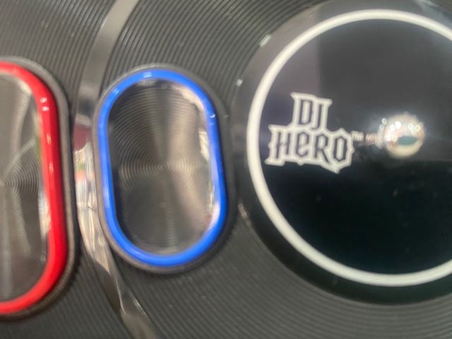 DJ HERO