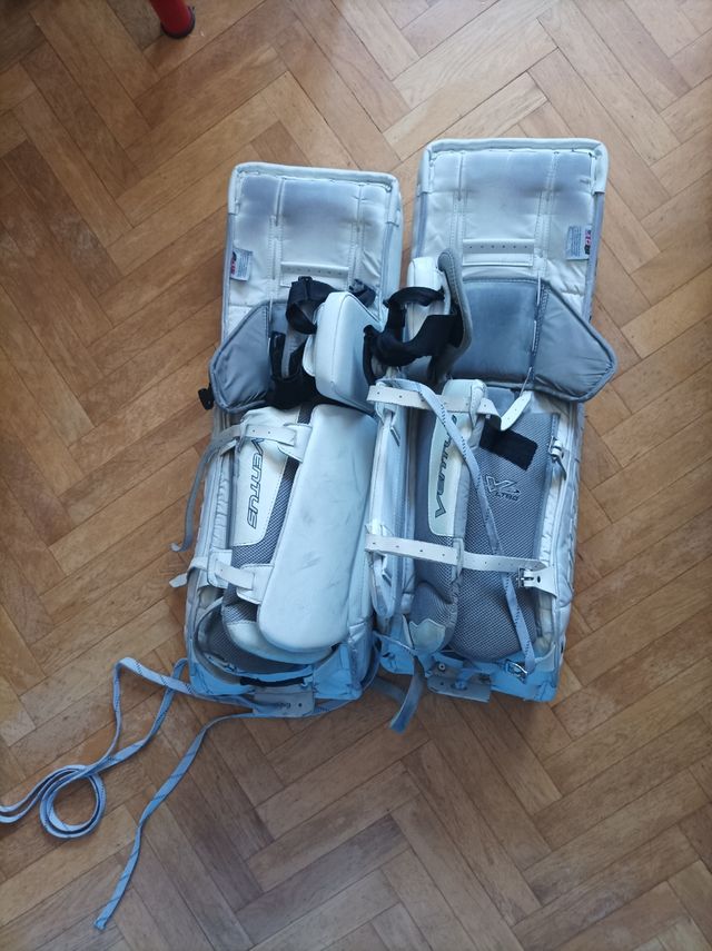 Guardas de hockey VAUGHN