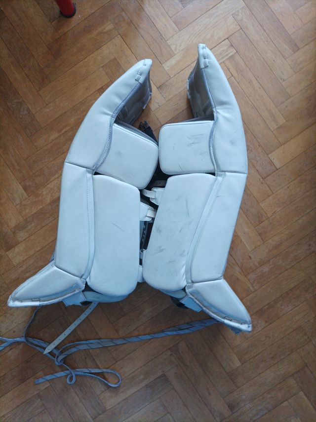 Guardas de hockey VAUGHN