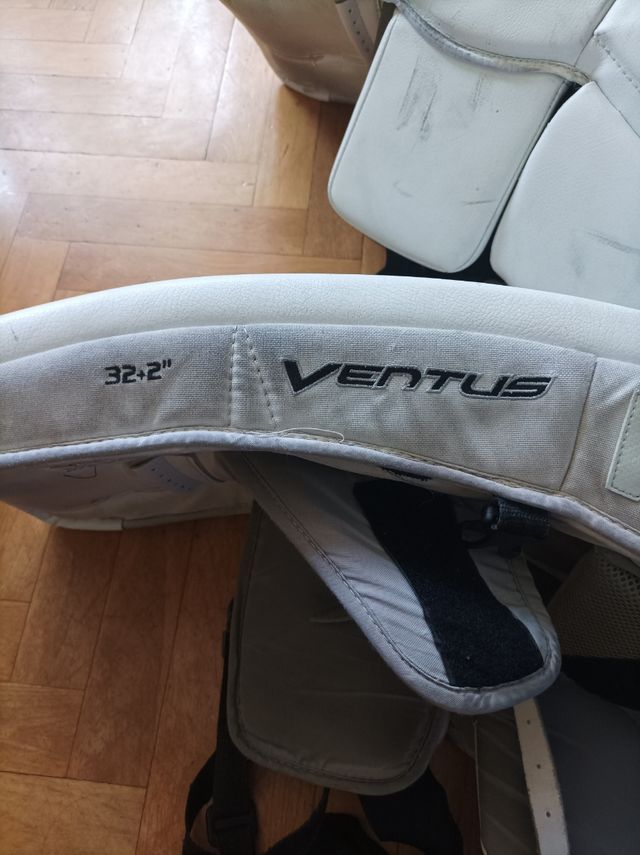 Guardas de hockey VAUGHN