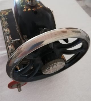 Maquina de coser Wertheim años 30