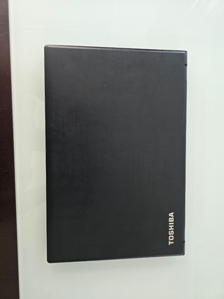 Portatil Toshiba - i3-6006 - 8GB RAM