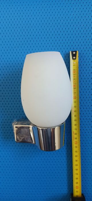 Aplique de pared blanco un foco