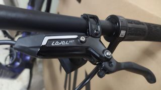 Frenos SRAM Level Ultimate Stealth 4 y 2 pistones