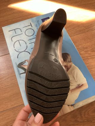 Botines color topo 36