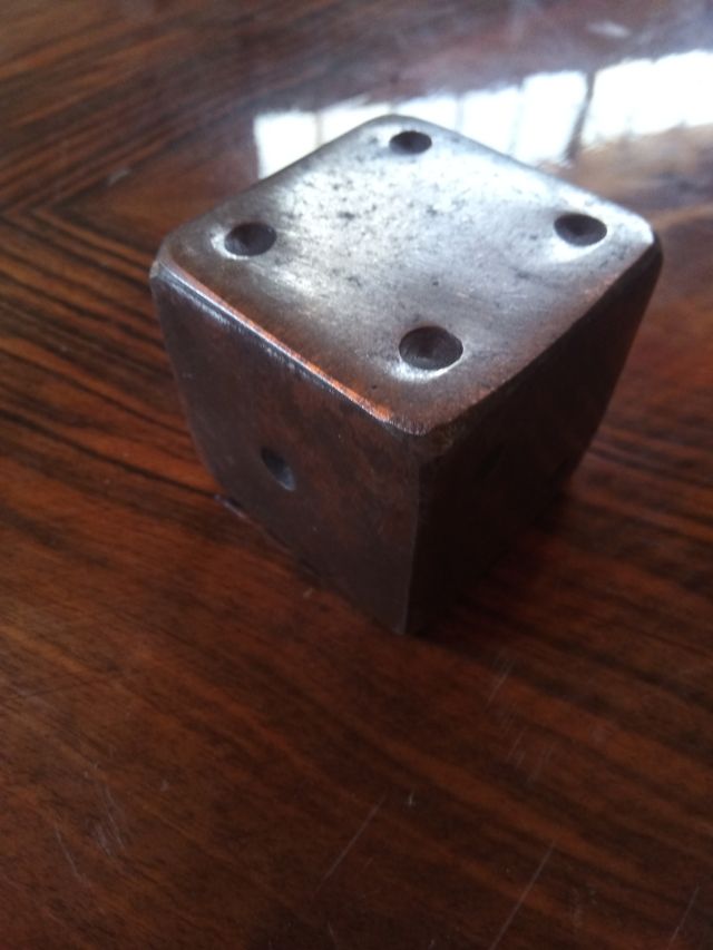 Dado gigante artesano