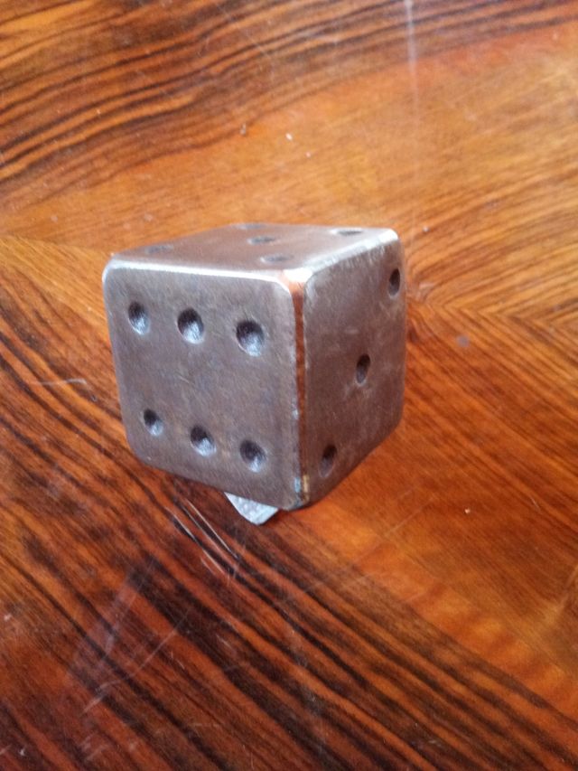 Dado gigante artesano