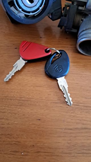 Clausor y centralita Piaggio Mp3 300 Hpe