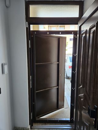 puerta de seguridad