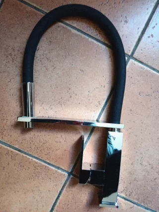 Monomando cocina flexible negro