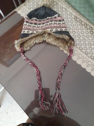 Gorro de invierno con pompon