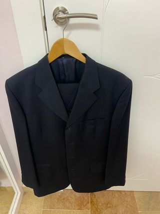 Traje de hombre  negro liso Formula Joven