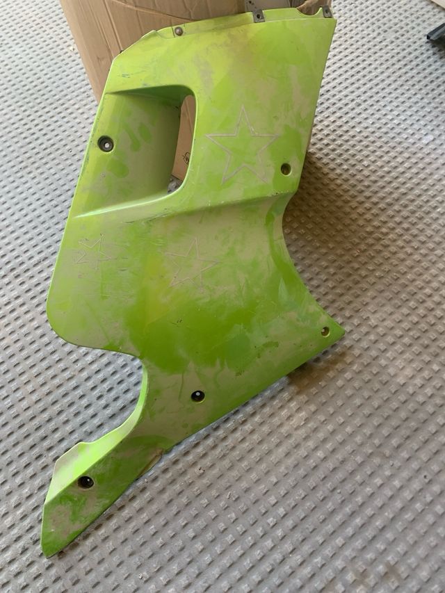 Carenado derecho yamaha tzr antigua