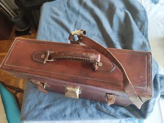 Maletin-mochila de piel