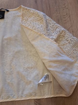 Chaqueta bordada preciosa, talla xs