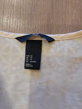 Chaqueta bordada preciosa, talla xs