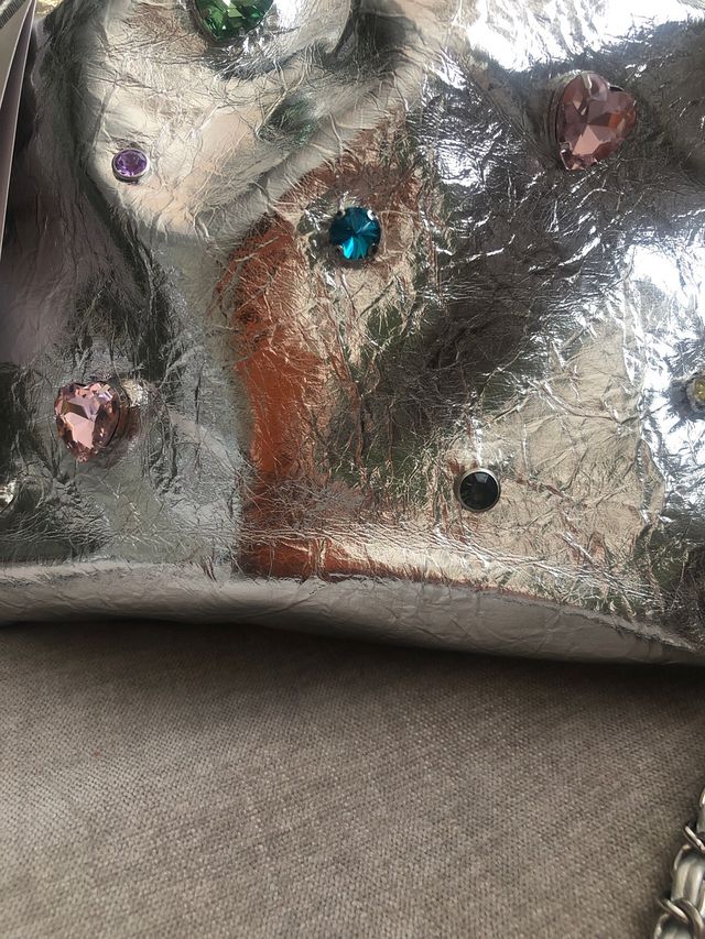 Bolsito plata de mano y bandolera