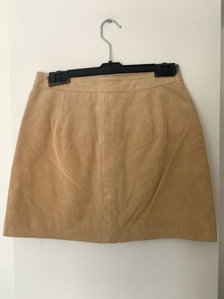 Falda de piel auténtica forrada en raso