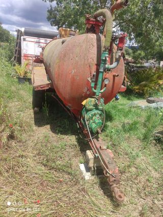 CUBA agricola de unos 4000 litros