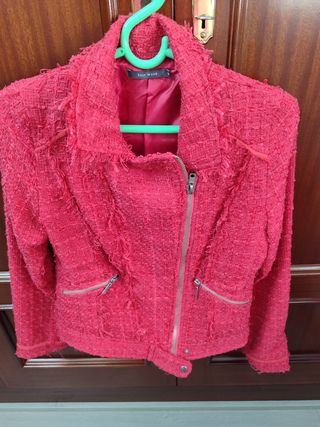 Chaqueta de mujer tipo biker.