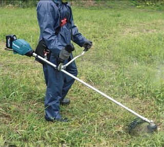 LIMPIEZA DE TERRENOS. DEBROZAMOS PARCELAS