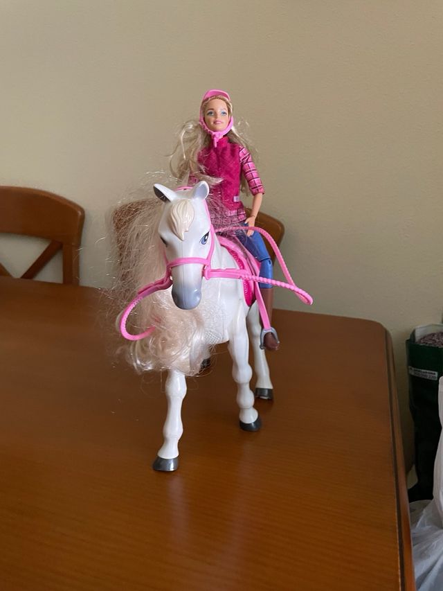 Barbie y caballo