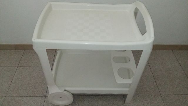 Carrello porta vivande 
