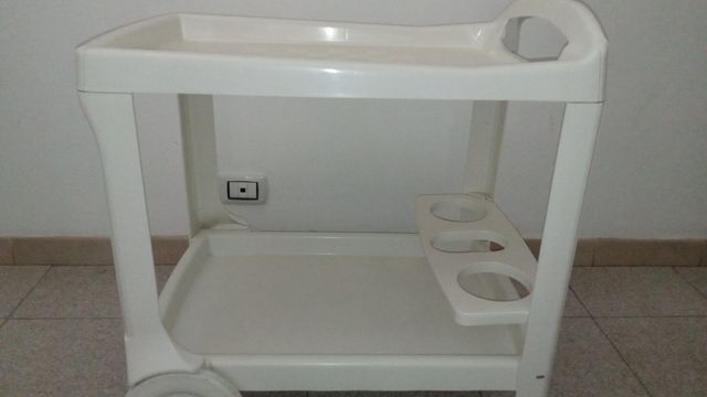 Carrello porta vivande 