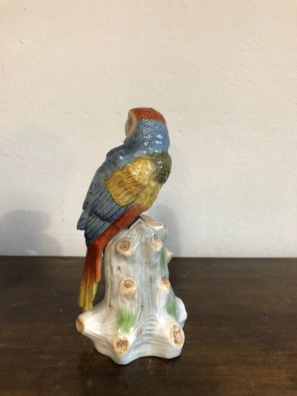Antica Statuina di Pappagallo Ceramica Capodimonte