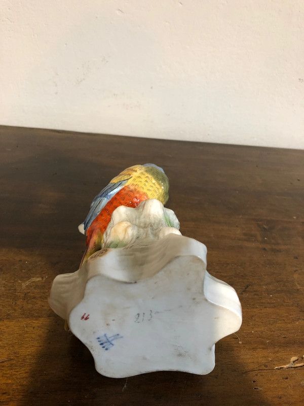 Antica Statuina di Pappagallo Ceramica Capodimonte