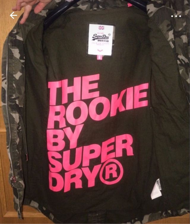 Chaqueta de camuflaje Superdry