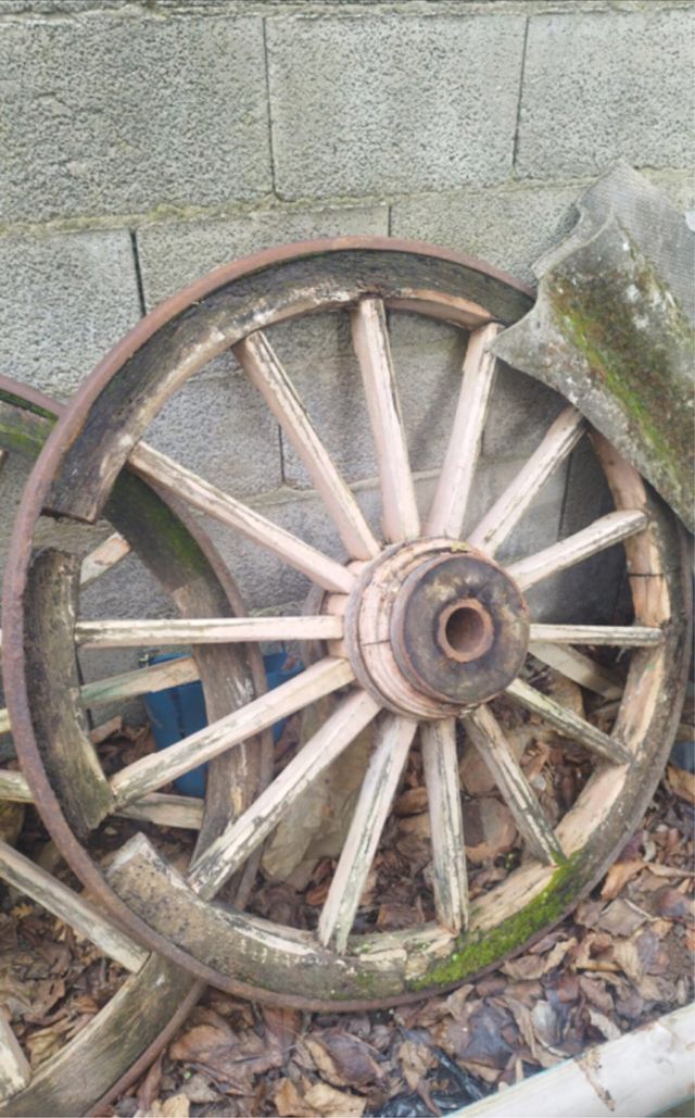 Ruedas carro antiguas decoracion