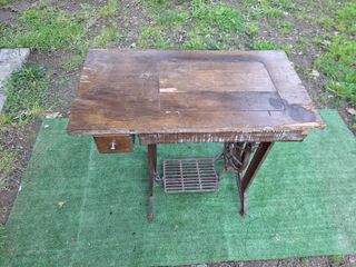 Maquina de coser Singer