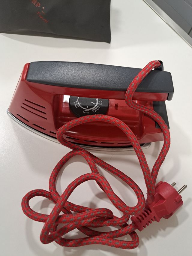 Plancha de viaje con funda