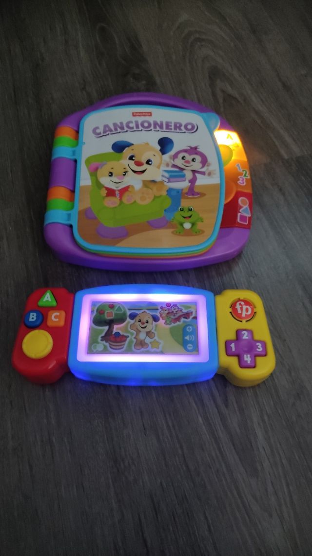 Cancionero y consola Fisher Price
